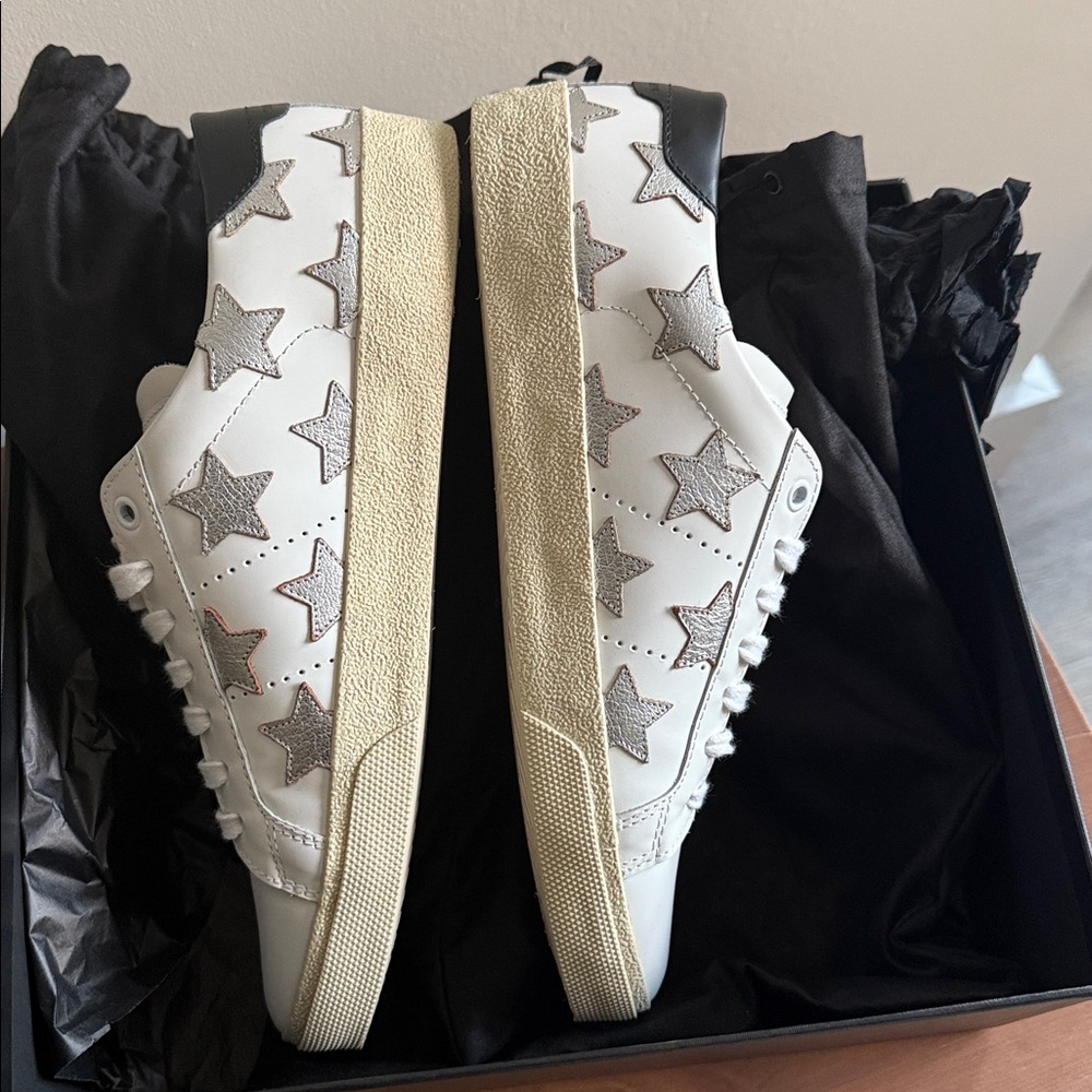 Saint Laurent Court Classic Star Sneakers - Picture 6 of 11